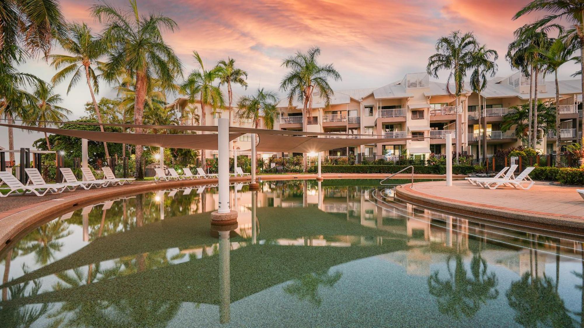 Coral Sands Beachfront Resort Trinity Beach Εξωτερικό φωτογραφία