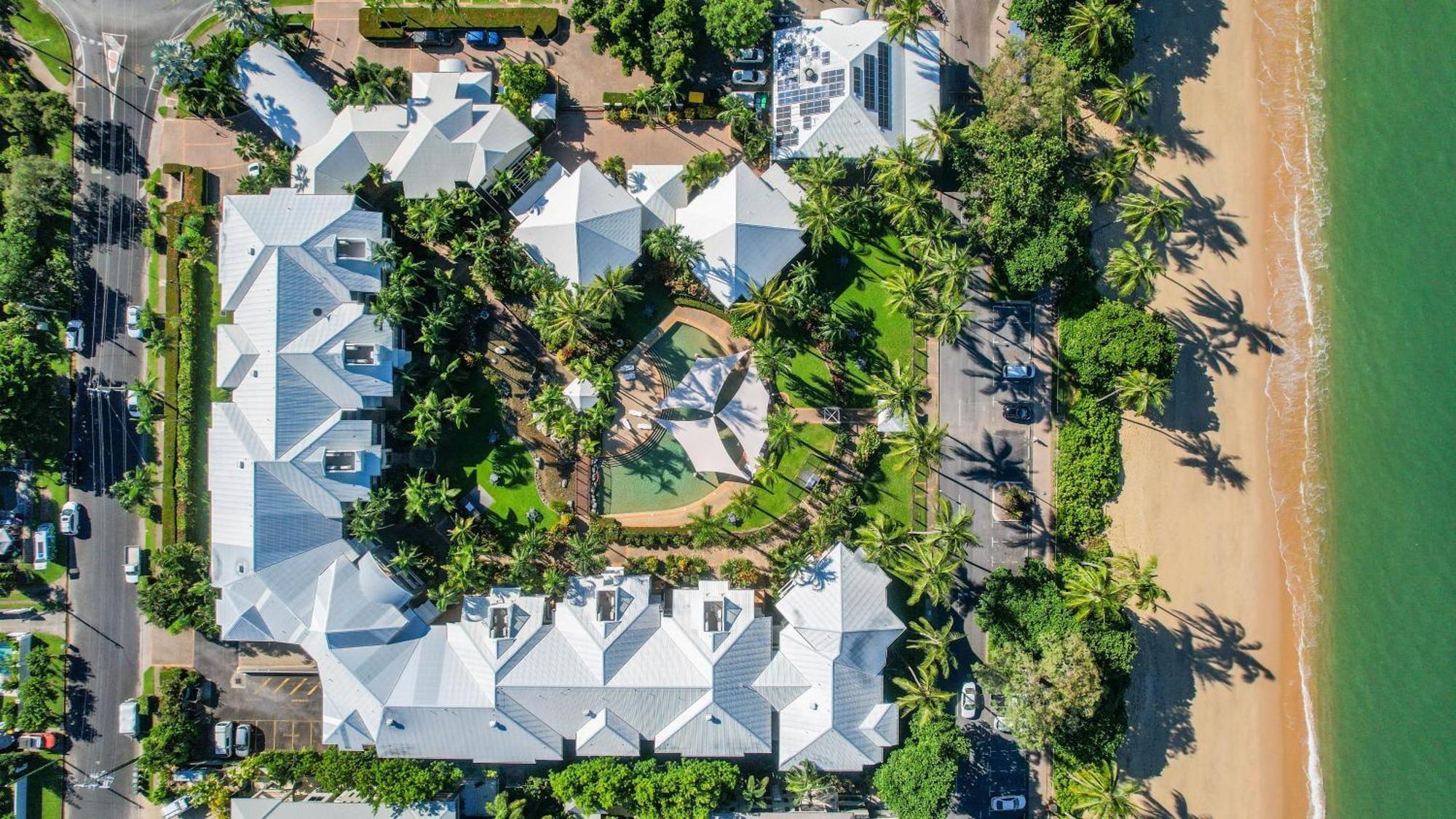 Coral Sands Beachfront Resort Trinity Beach Εξωτερικό φωτογραφία